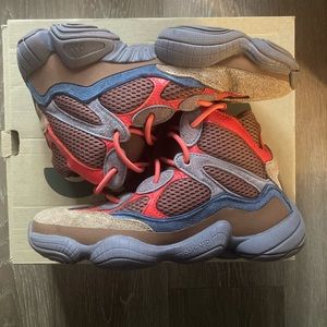 Yeezy 500 high top Gently Used